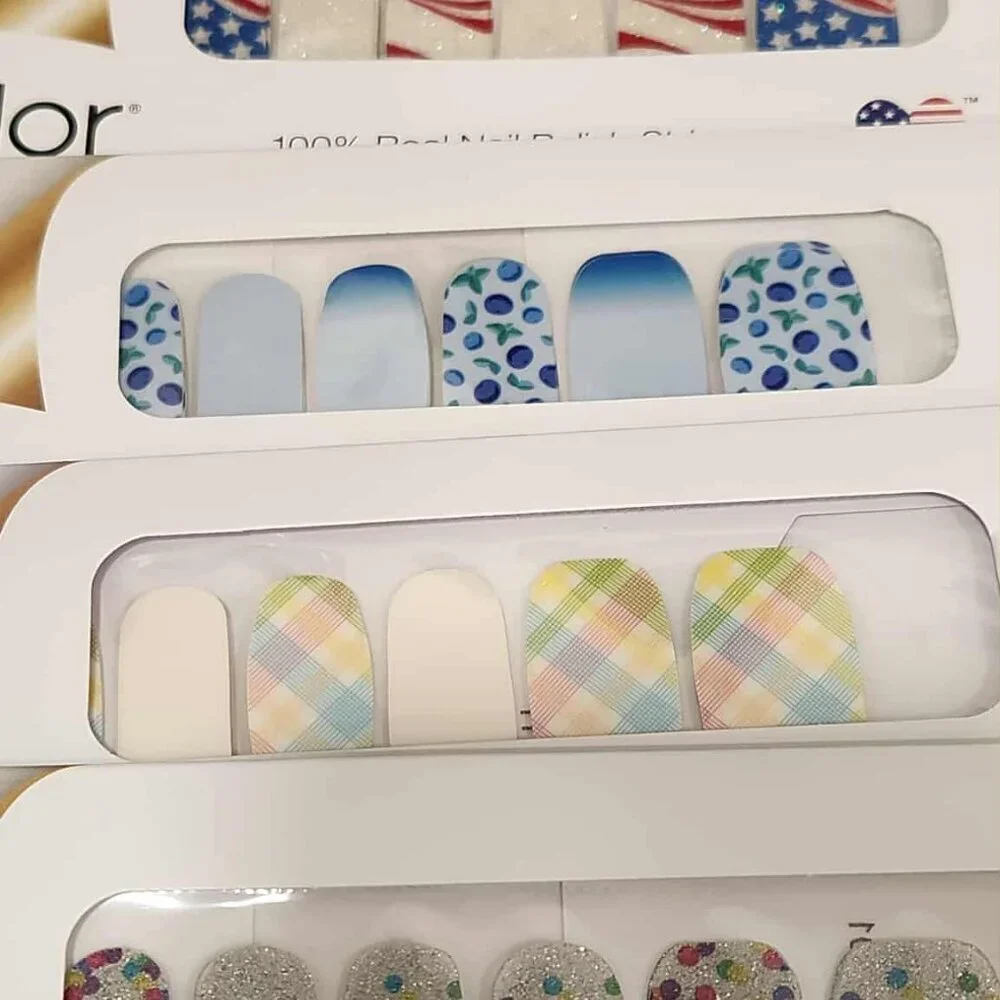 Color Street Press On Nail Designs -  Mystery Grab Bag #18 - Picture 6 of 10
